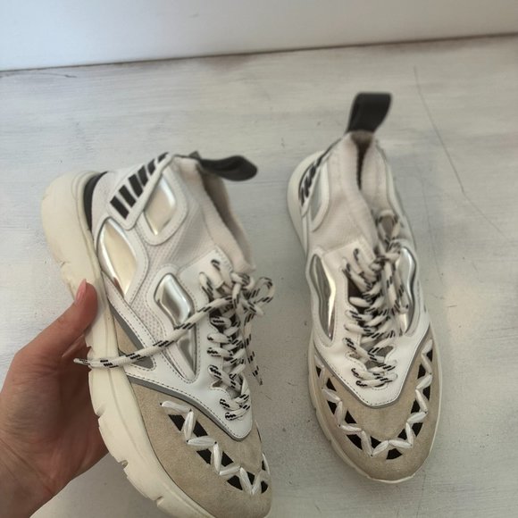 Valentino Garavani Lace-up Sneakers Sz 40 White Beige Suede Rubber Shoes - Picture 6 of 13